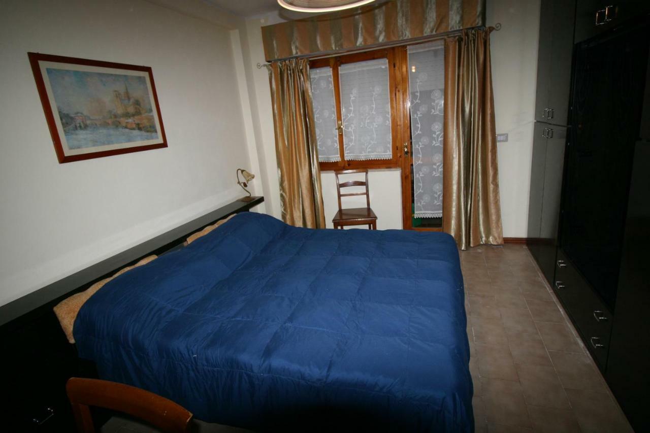 Dune Buggy Bed & Breakfast Каляри Екстериор снимка