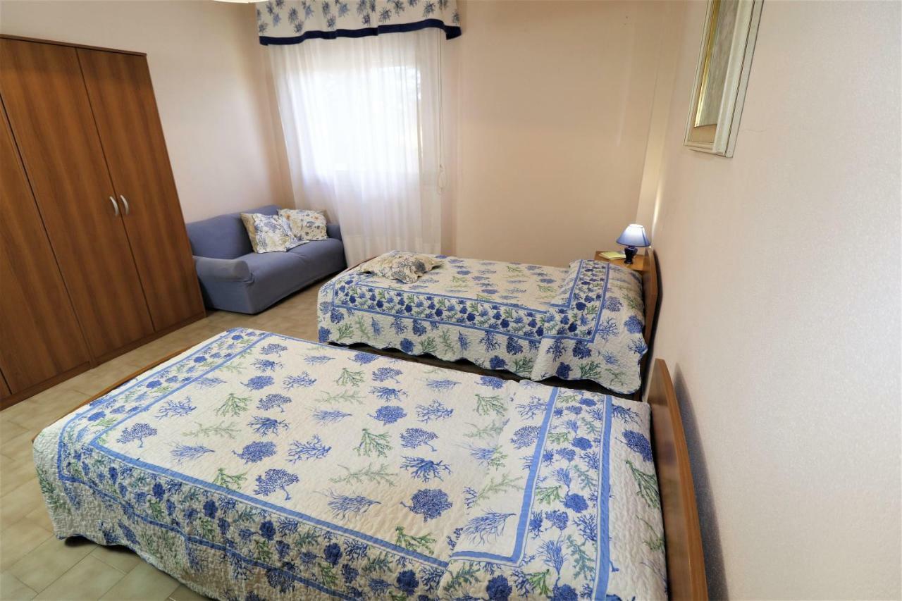 Dune Buggy Bed & Breakfast Каляри Екстериор снимка